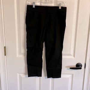 Flat front cropped black pants size large NWT